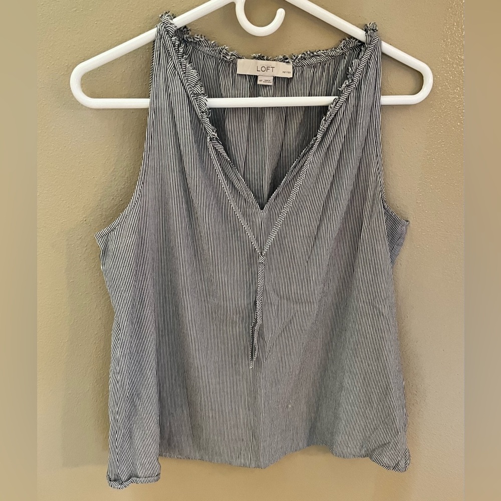 LOFT Women’s Petite Gray and White Striped Top